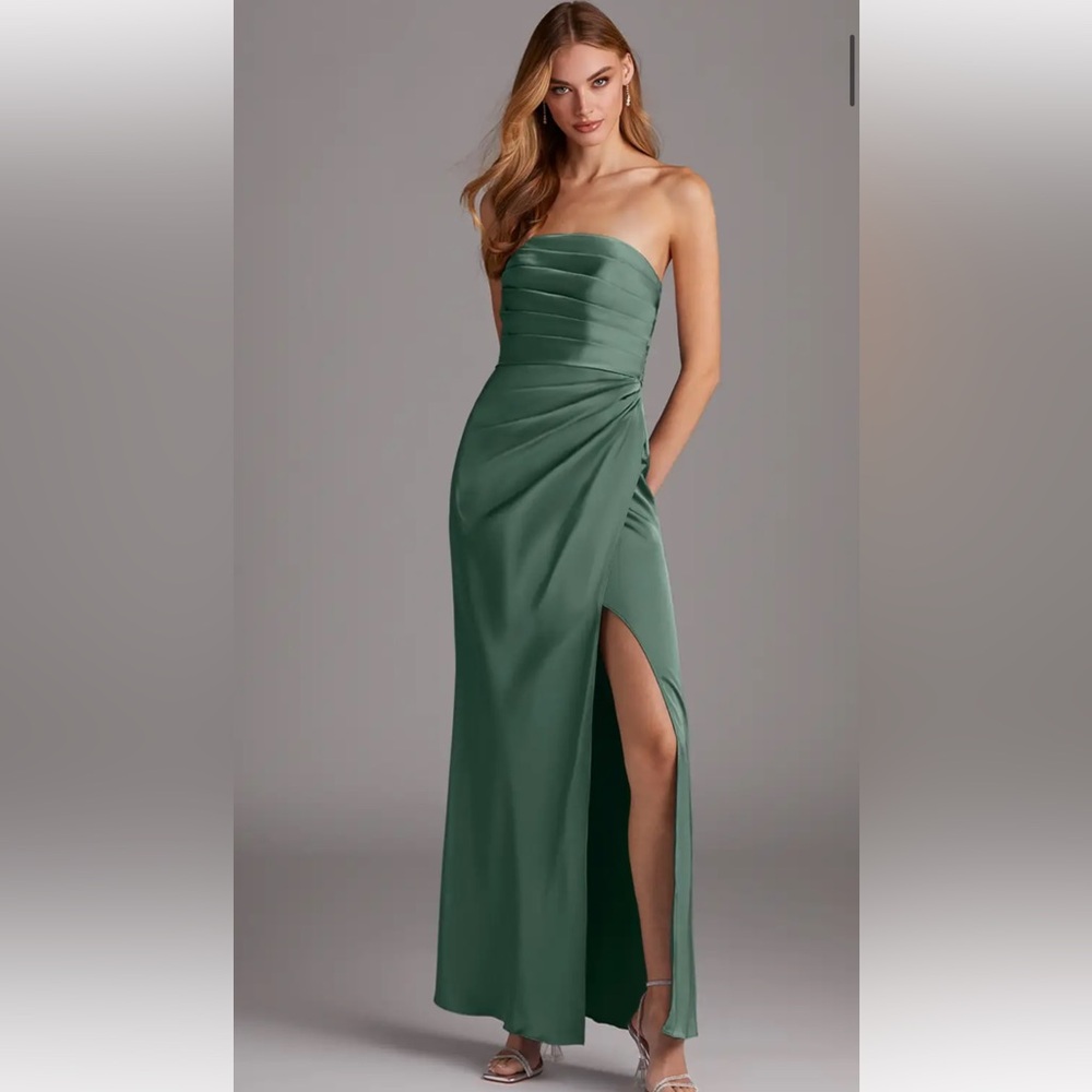 Azazie Strapless Emerald Green Evening Gown